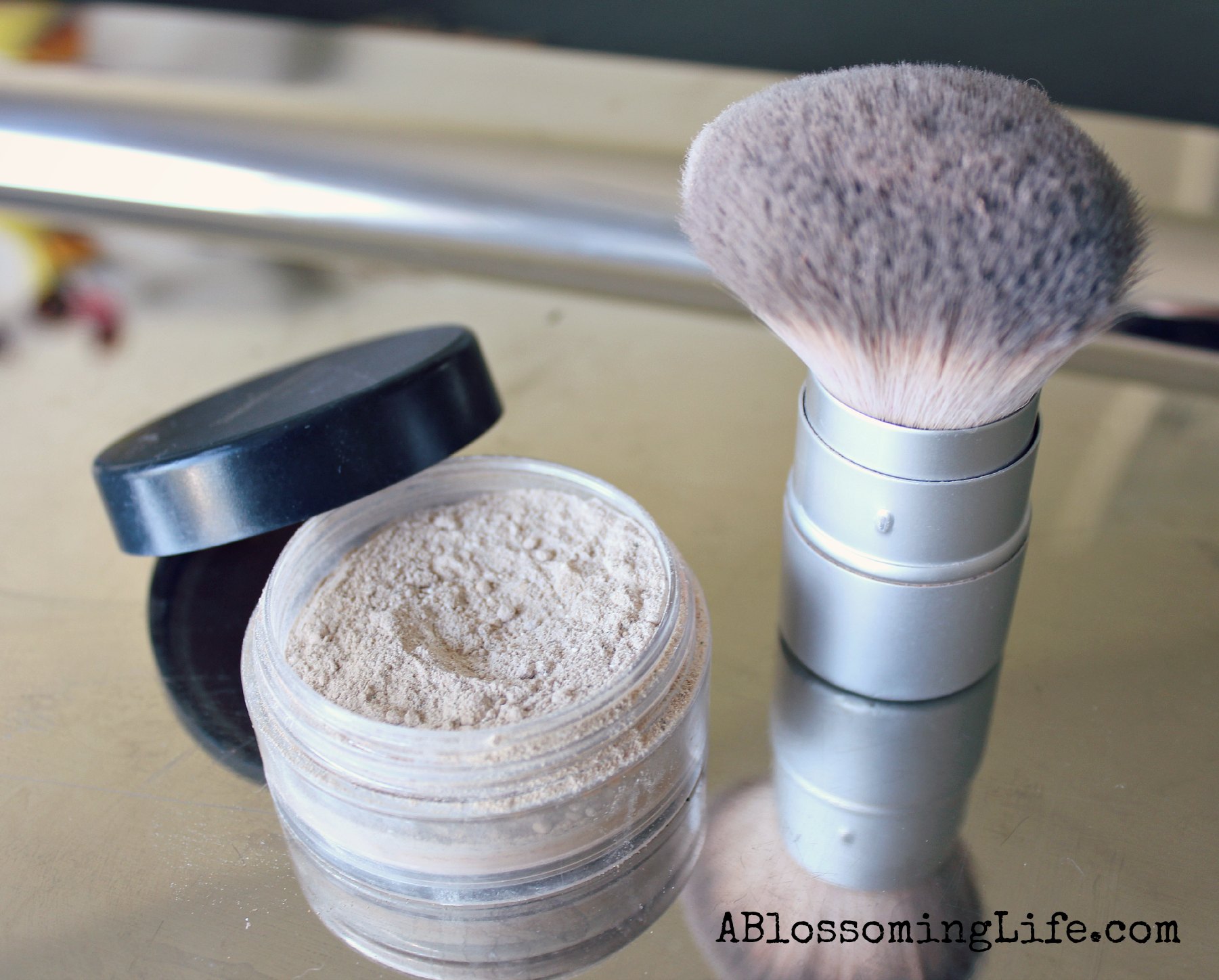 DIY Powder Foundation