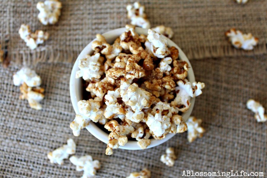 pumpkin-spice-popcorn-recipe-a-blossoming-life