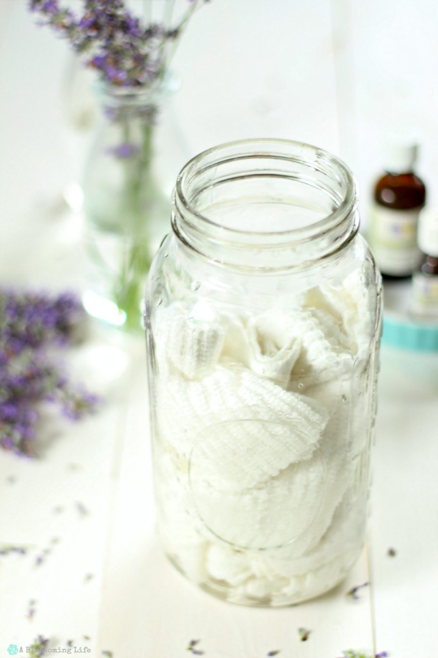 Homemade Natural Disinfecting Wipes
