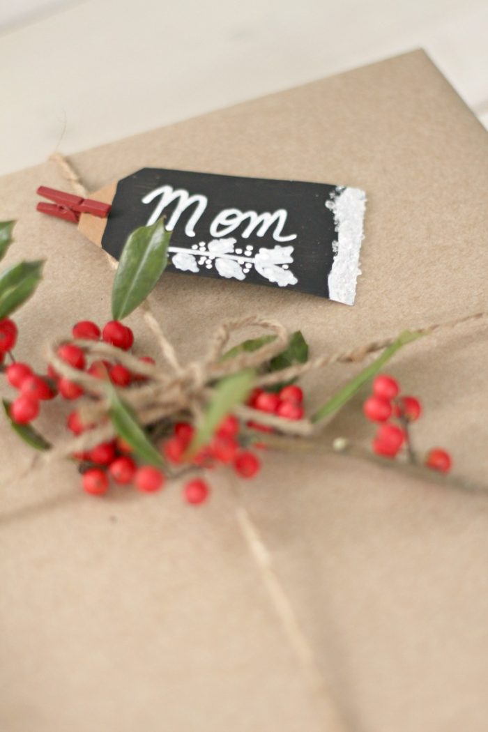 gift-wrap-with-greenery-and-homemade-tags